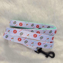 Load image into Gallery viewer, Duh!-Nut Dog Leash - Petponia