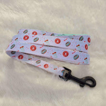 Load image into Gallery viewer, Duh!-Nut Dog Leash - Petponia
